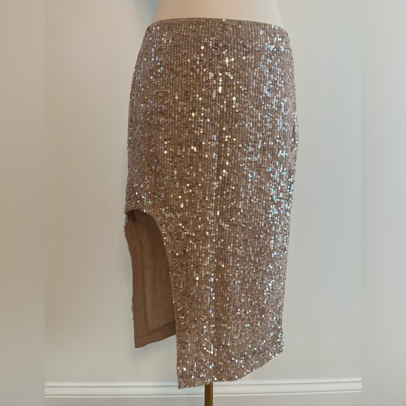 Zeynep Arcay NWT Sequin Slit Skirt in Nude - Picture 14 of 16